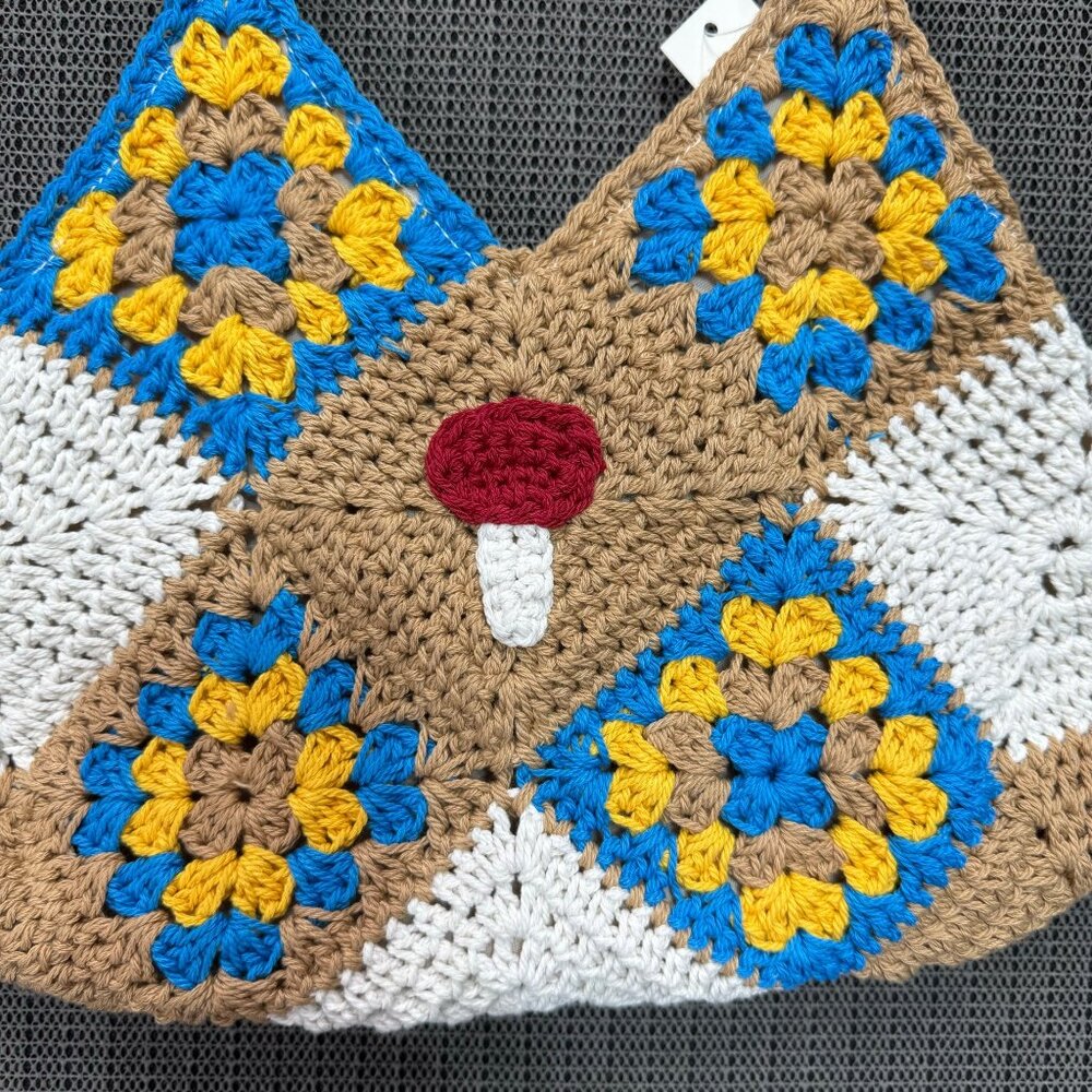 No Boundaries Crochet Handbag With Wooden Handles & Mushroom Design One Size - Picture 2 of 6